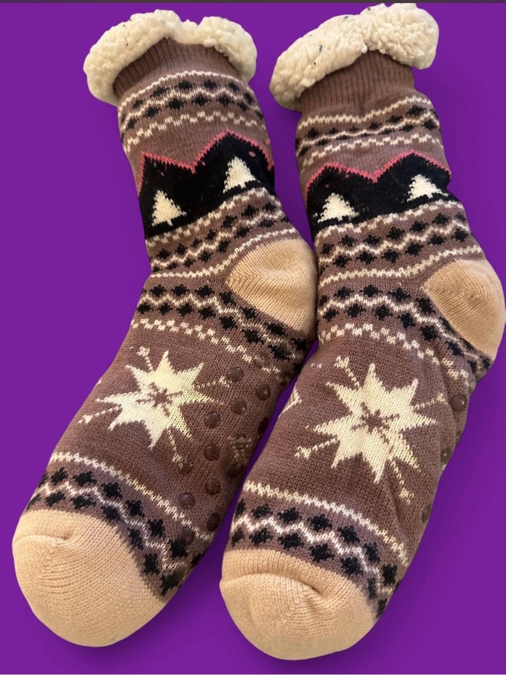 Women’s Brown Sherpa-Lined Cozy Grip Socks